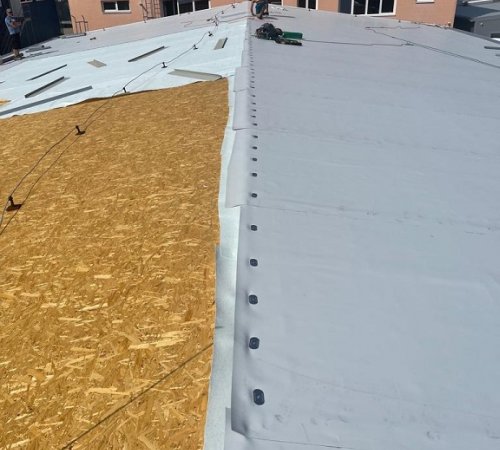 Oprava střechy na hale čokoládovny - Kuřim